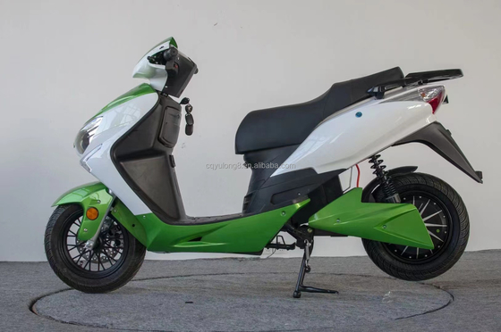 LCD-Display 2000w Wasserdichtes Abnehmbares Batterie-Scooter Erwachsener Elektroauto mit 2 Sitzen