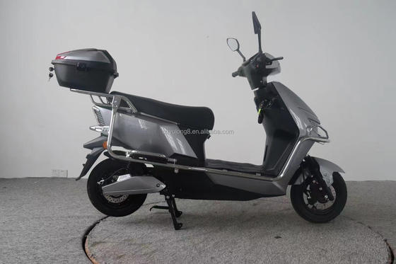 EG-zertifiziertes 3000 Watt Elektro-Motorrad mit abnehmbarer Lithiumbatterie und Scheibenbremse