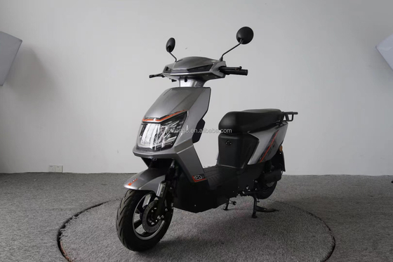 800W 48v 60v Hochgeschwindigkeits-Elektro-Motorrad mit individuellen Funktionen und Scheibenbremse